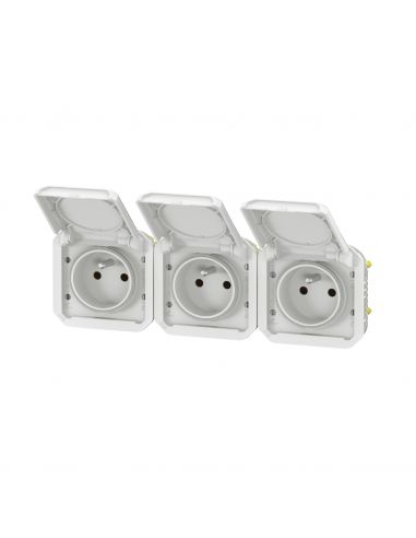Prise de courant 3x2P+T horizontale Plexo composable blanc LEGRAND 069644L