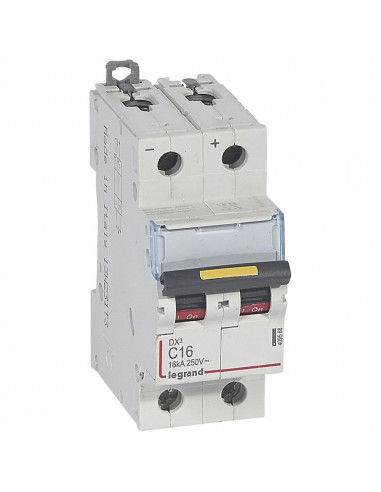 Disjoncteur DX³ 16kA courant continu arrivée vis et sortie basse vis 16A courbe C 2 modules LEGRAND 409568