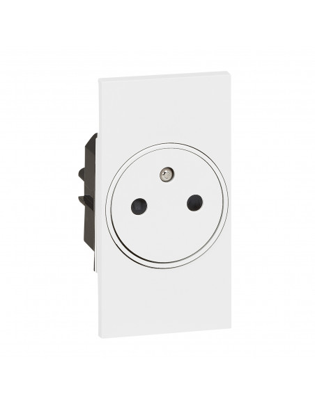 Living Now prise 2P+T 16A auto BTICINO BTK4142A