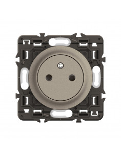 Prise 2P+T Surface Céliane enjoliveur Titanium et support LEGRAND CY0111 2