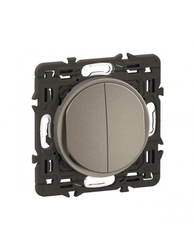 Double interrupteur ou va-et-vient Céliane 10AX enjoliveur Titanium et support LEGRAND CY2001