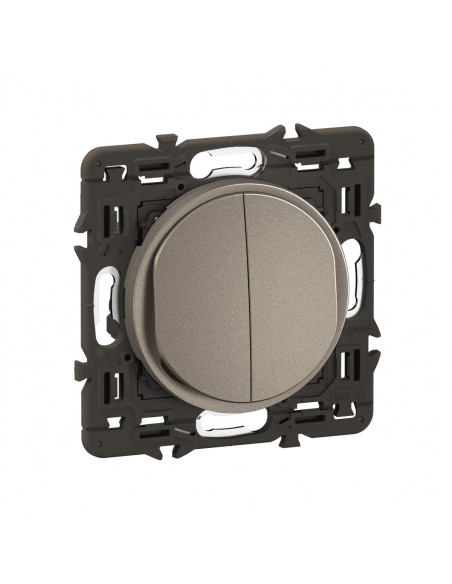 Double interrupteur ou va-et-vient Céliane 10AX enjoliveur Titanium et support LEGRAND CY2001