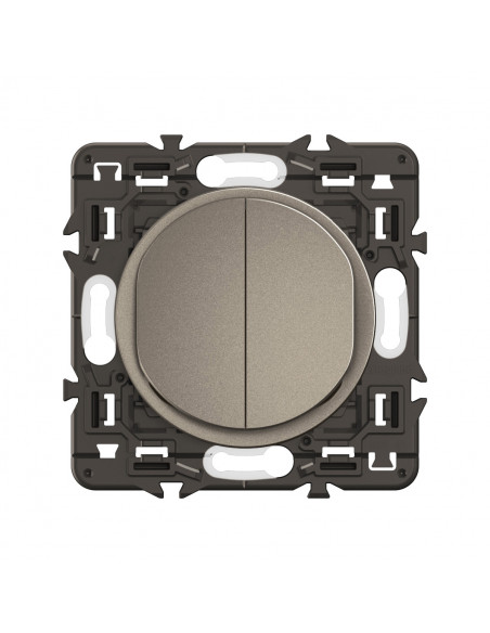 Double interrupteur lumineux Céliane 10AX enjoliveur Titanium, support et voyant LEGRAND CY3001