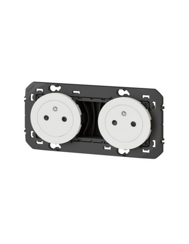 Double prise de courant 2P+T Surface Dooxie 16A précâblées finition blanc LEGRAND 600332
