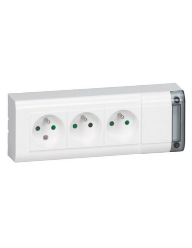 Multiprise équipée de 3 prises 2P+T longueur 208mm pour fixation au mur, mobile ou avec moulure à cabler LEGRAND 050609