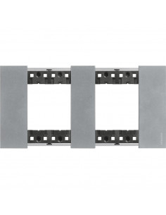 Plaque de finition Living Now Collection Les Blancs matière zamak 2x2 modules finition Acier Moon BTICINO BTKA4802M2NW