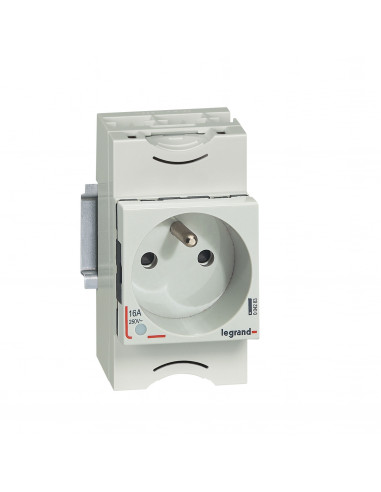 Prise de courant modulaire 10A à 16A 250V~ 2P+T à éclips et à voyant 2,5 modules LEGRAND 004283