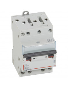 Disjoncteur DX³6000 10kA arrivée haute et départ bas à vis 4 Pôles 400V 32A courbe D pour peigne HX³ optimisé LEGRAND 408129