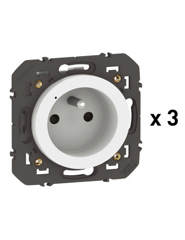 Pack 3 prises connectées dooxie with Netatmo 16A sans plaque blanc LEGRAND 600698A