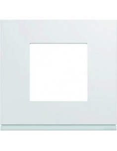 Plaque gallery plastique injecté 1 poste pure HAGER WXP0002