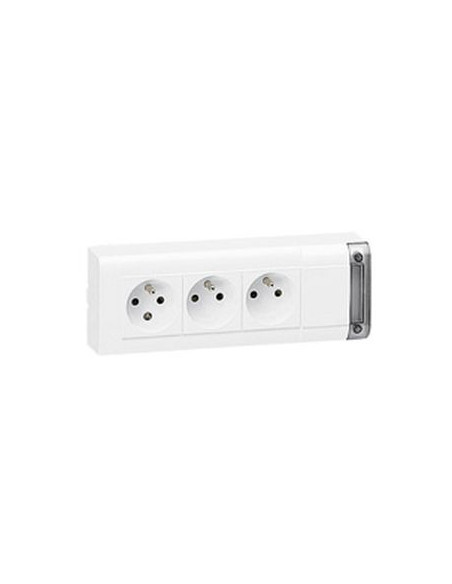Multiprise équipée de 3 prises 2P+T longueur 208mm pour fixation au mur, mobile ou avec moulure à cabler LEGRAND 050609