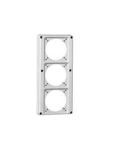Plastron P17 280x125mm pour 3 prises 16A pour un coffret P17 LEGRAND 057714 2