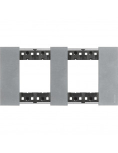 Plaque de finition Living Now Collection Les Blancs matière zamak 2x2 modules finition Acier Moon BTICINO BTKA4802M2NW 2