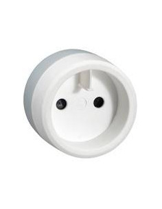 ADAPTATEUR 2P 6A EUR /...
