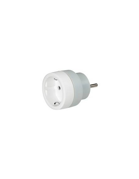 Adaptateur 2P+T 16A 230V fiche standard germanique sur prise standard français LEGRAND 050382