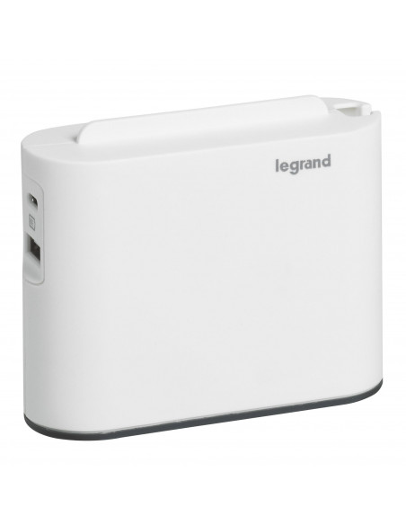 QUADRIPLITE CORNER 2 PRISES 2P 6A USB A+C BLANC/NOIR LEGRAND 049401