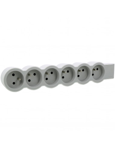 Multiprise extra-plate équipée de 6 prises 2P+T 16A 3680W à câbler blanc et gris clair LEGRAND 049499