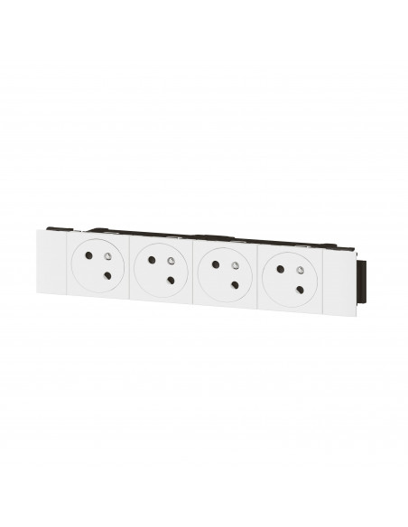 Quadruple prise de courant 2P+T Surface Soluclip pour goulotte Mosaic à clippage direct 8 modules blanc LEGRAND 077104L