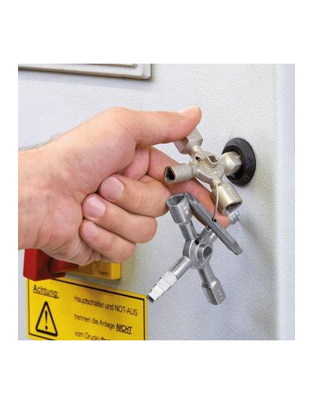 CLE MULTIFONCTIONNELLE Knipex 00 11 01